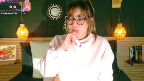 Anna Victoria online show from April 8, 1:30 am