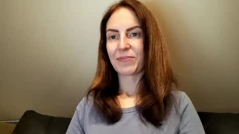 Anna online show from April 8, 7:39 pm