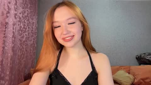 anne_blossomm online show from February 3, 4:11 pm