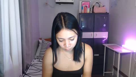 annie online show from May 13, 10:36 am