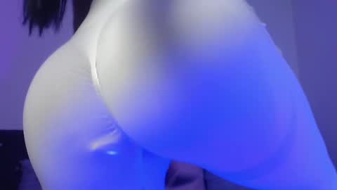 Snapshot of anne_colucci chatting on October 4, 7:39 am Anne online show from October 4, 7:39 am