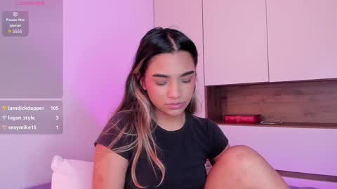 Anne online show from February 5, 4:54 pm