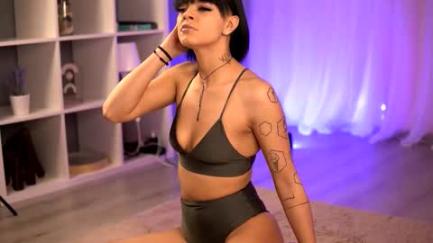 Anne online show from January 16, 6:55 am