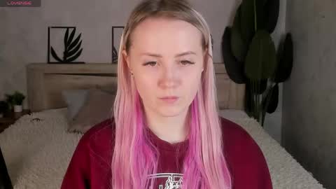 Joyce Howard online show from April 13, 2:16 am