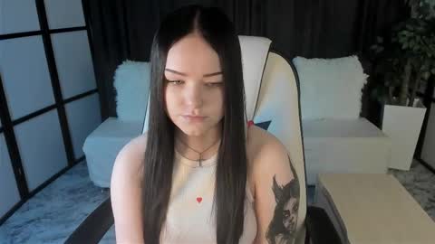 Ann online show from November 15, 8:49 am