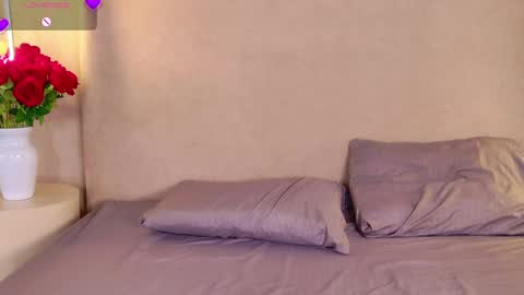 Angelina  online show from April 10, 7:07 pm