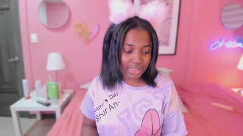 Snapshot of annia_dh chatting on October 3, 11:57 pm annia online show from October 3, 11:57 pm