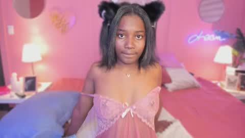 Snapshot of annia_dh chatting on October 6, 8:04 pm annia online show from October 6, 8:04 pm