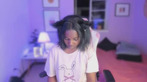 Snapshot of annia_dh chatting on September 24, 3:57 am annia online show from September 24, 3:57 am