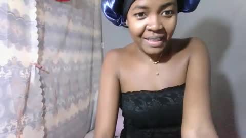 annick98 online show from March 12, 8:07 am