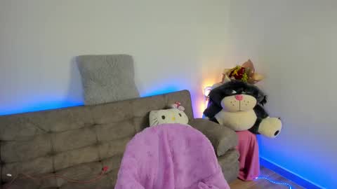 annie_barozzi online show from February 18, 10:48 am