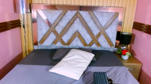 Annie  online show from April 9, 5:29 pm