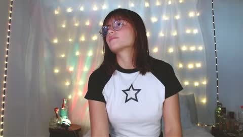 Annie and Jacke online show from June 22, 6:15 pm