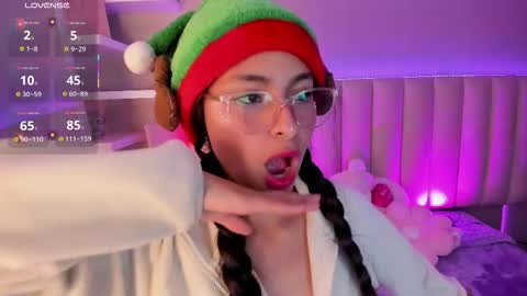   online show from December 2, 3:05 am