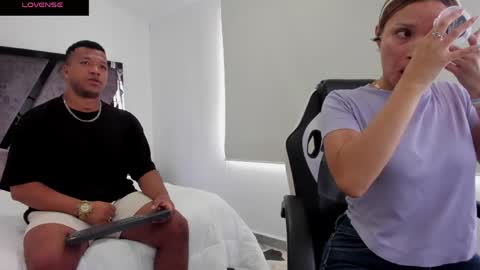 Annie and Stefan online show from May 4, 2:23 pm