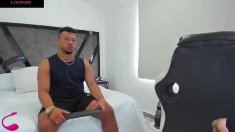 Annie and Stefan online show from October 3, 3:31 pm