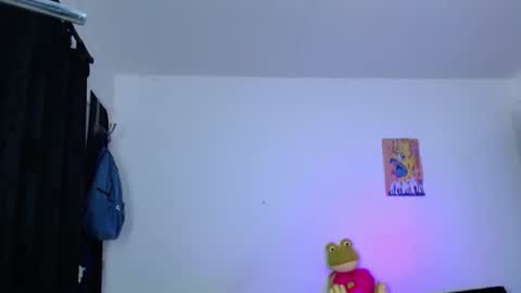 AnnieBlu3 online show from September 19, 11:14 am