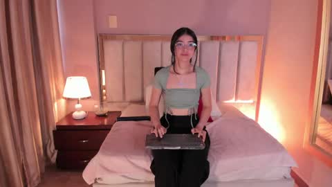 Annie Bluee online show from May 29, 12:47 pm