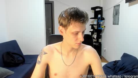 Snapshot of annonimsick chatting on September 27, 7:33 pm online show from September 27, 7:33 pm