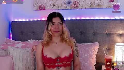 Snapshot of anntonellalee chatting on October 10, 10:36 pm Antonella Lee online show from October 10, 10:36 pm