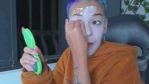 Anny online show from November 24, 4:00 am