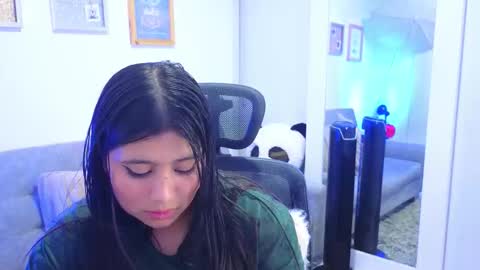 ANNY LOUIS online show from November 15, 7:15 pm