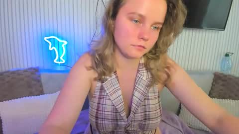 Snapshot of anny_love_you chatting on October 13, 1:02 pm anny_love_you online show from October 13, 1:02 pm