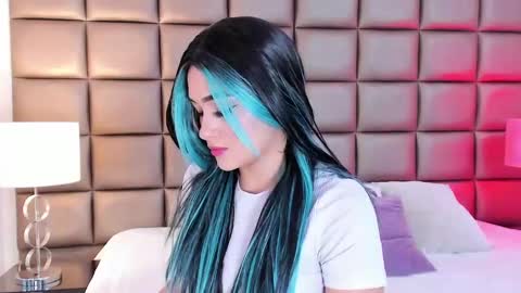    online show from February 15, 9:26 pm