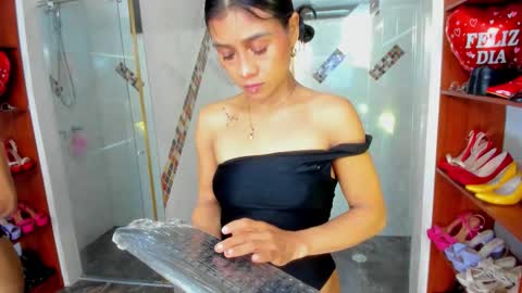 LittleSunny  My schedule 1400 - 2200 GMT -5 online show from March 21, 4:51 am