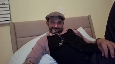 Snapshot of ansreramso chatting on October 1, 12:21 am Lower chakra online show from October 1, 12:21 am