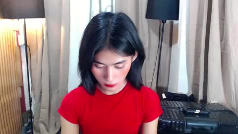 thonette online show from July 11, 6:55 pm