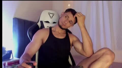 Adonys Creeb online show from September 18, 6:50 am