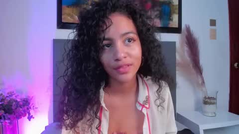 Snapshot of antonellahall_ chatting on September 29, 2:16 pm AntonellaHall online show from September 29, 2:16 pm