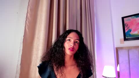 Snapshot of antonellahall_ chatting on January 24, 11:59 am AntonellaHall online show from January 24, 11:59 am