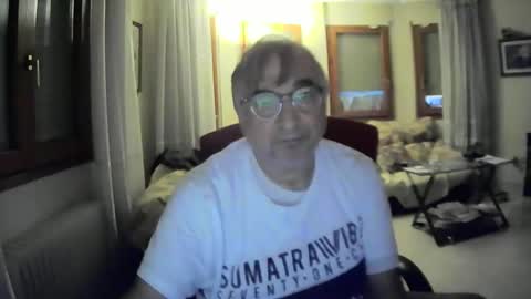 Snapshot of antonio2605 chatting on December 3, 6:55 pm Antonio online show from December 3, 6:55 pm