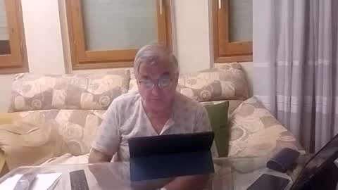 Snapshot of antonio2605 chatting on October 5, 12:52 am Antonio online show from October 5, 12:52 am