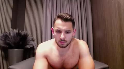 HI My name is Antonio online show from November 22, 8:18 pm