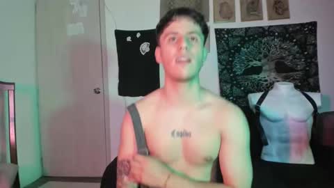 Snapshot of antonnello_ chatting on February 11, 9:46 pm antonnello_ online show from February 11, 9:46 pm