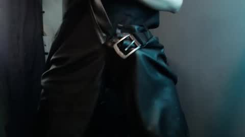 antonnello_ online show from January 16, 5:00 pm