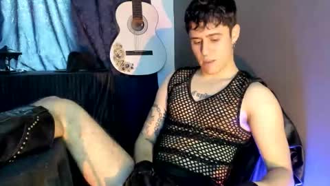 antonnello_ online show from November 27, 4:03 pm