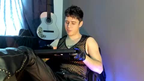 antonnello_ online show from November 30, 4:36 pm