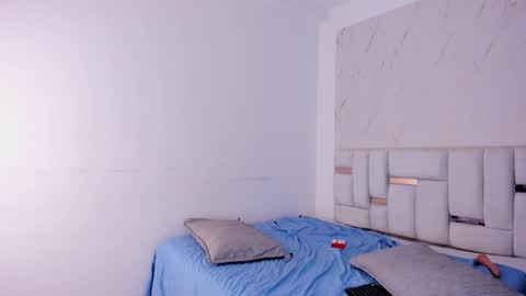antony_d_ossa online show from May 27, 1:57 am