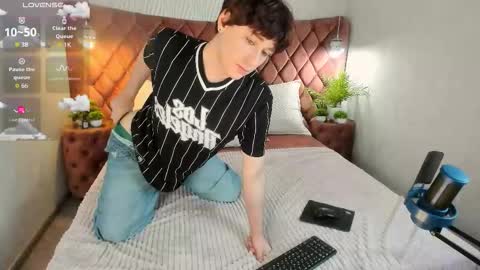 YummyTony online show from February 2, 11:17 am