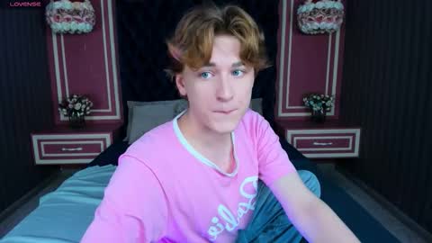 YummyTony online show from November 1, 7:46 pm