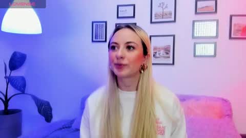 Antonia online show from February 11, 12:58 pm