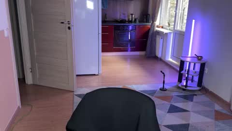 Tom online show from March 26, 10:53 am