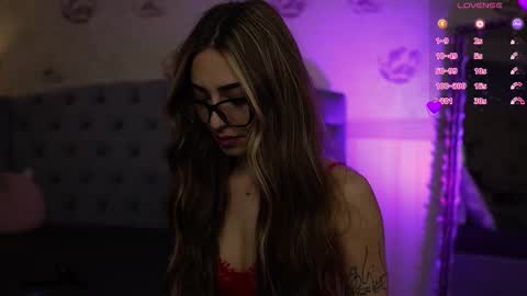 anya_sky_ online show from February 14, 7:00 am