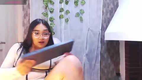 anyela_donecm online show from April 7, 7:38 pm