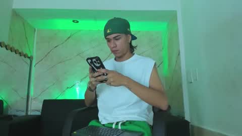Snapshot of anyelo_sexyhot chatting on October 2, 12:04 pm anyelo_sexyhot online show from October 2, 12:04 pm