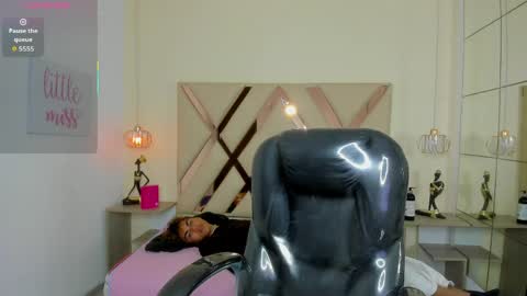 anyelotwink online show from May 10, 5:14 am